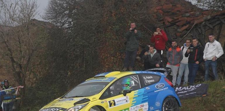 Óscar Palacio y Enrique Velasco, ganadores del II Rally de La Felguera