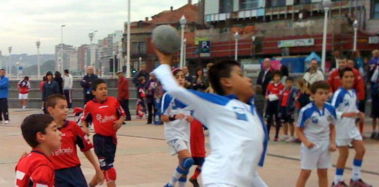 El sábado 15, Día del Balonmano en la calle en varias localidades asturianas